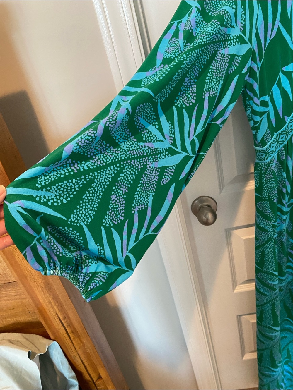 Lilly Pulitzer Teal & Aqua Leaf-Print Long dress - Picture 5 of 12